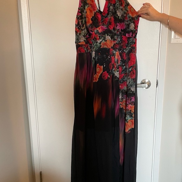 City Chic sleeveless dress- Plus size XS- Like new! - Picture 2 of 3